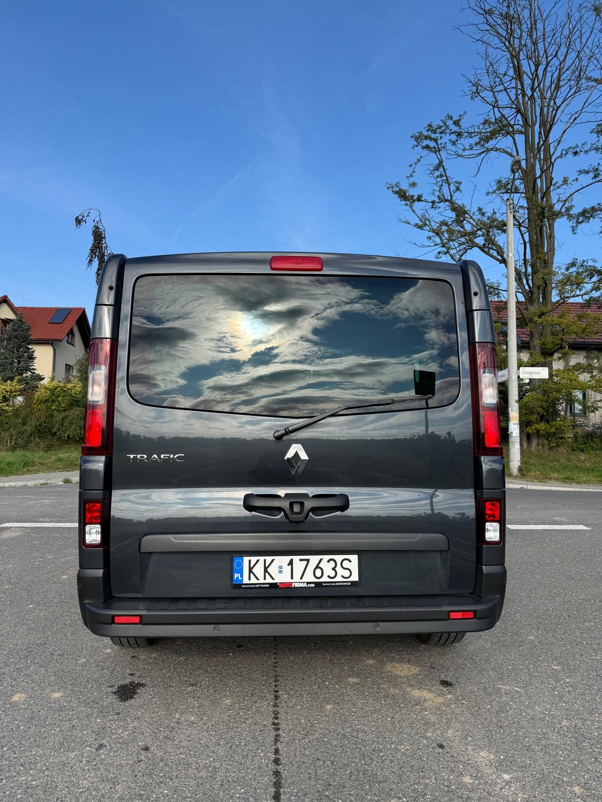 Renault Trafic — tył