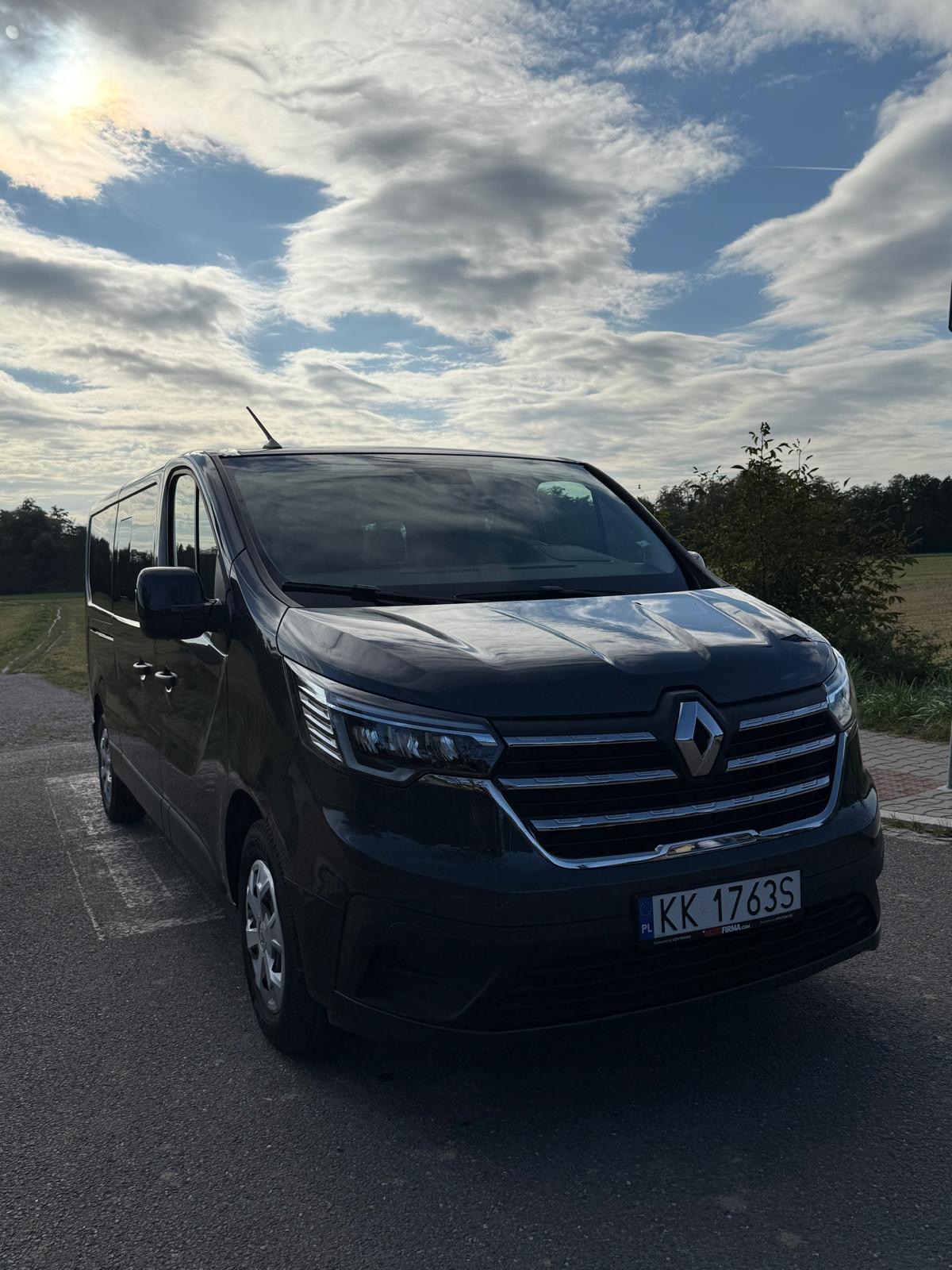 Renault Trafic — przód