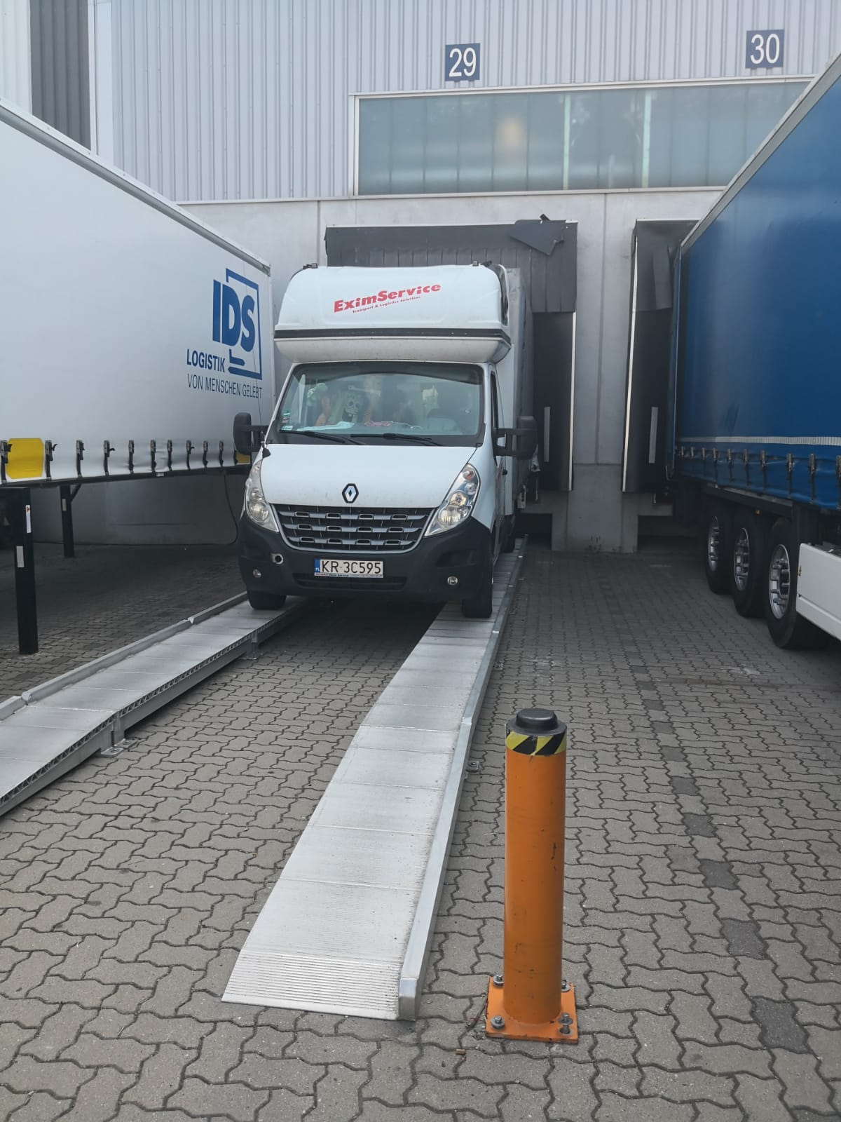 Załadunek przy rampie 29/30